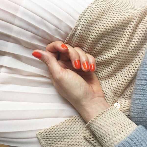 ozn-nailpolish-amber~2