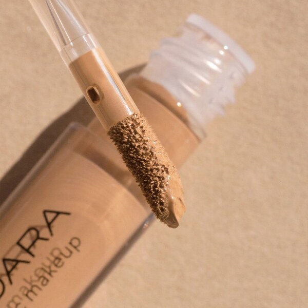 MADARA-The-Concealer-40-Golden-Hour-1000-2