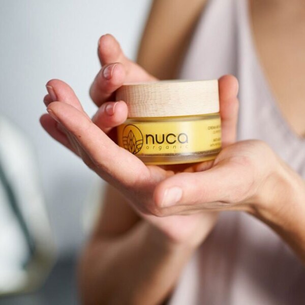 Nuca-crema-antiaging-peptide-2