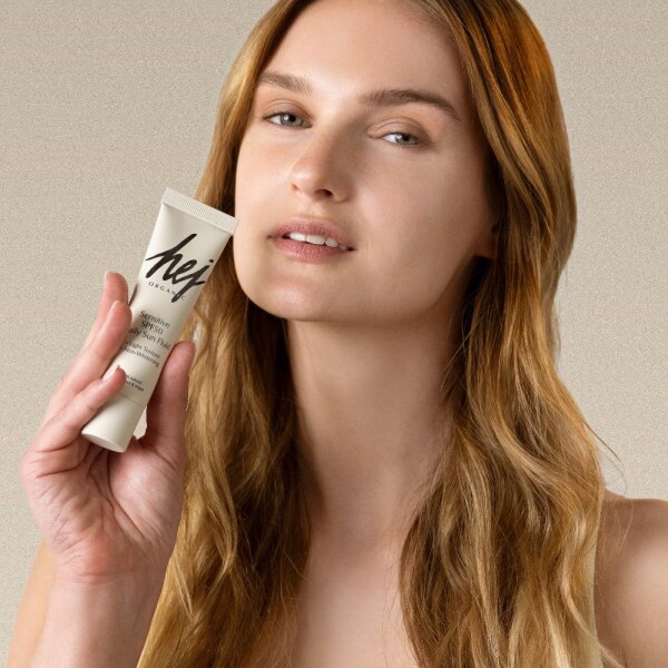 Hej-sensitive-spf50-daily-sun-fluid-3