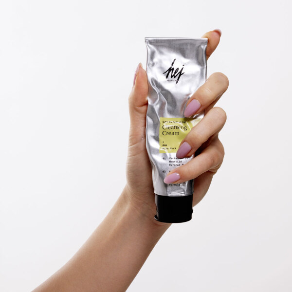 Hej organic Longevity exfoliating cleansing cream