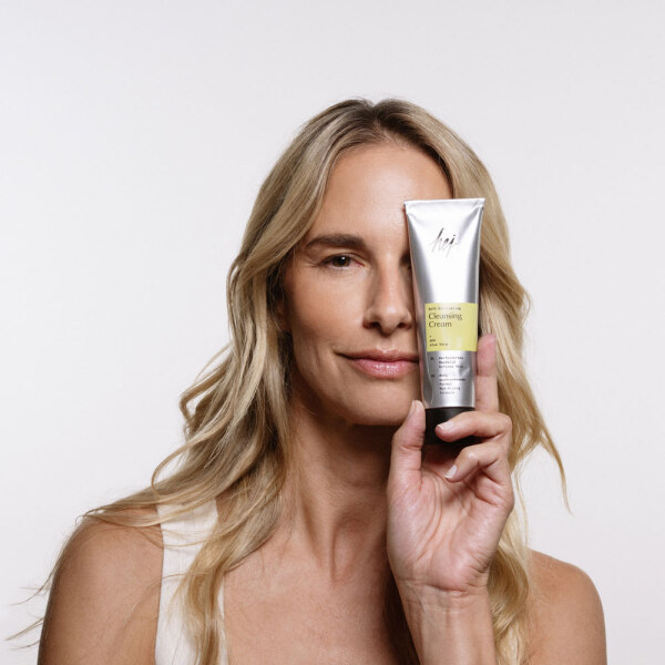 Hej organic Longevity exfoliating cleansing cream